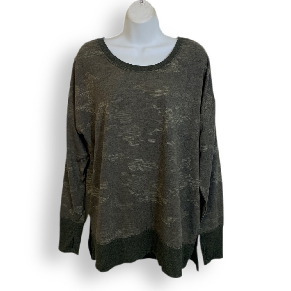 Avia Camo Top